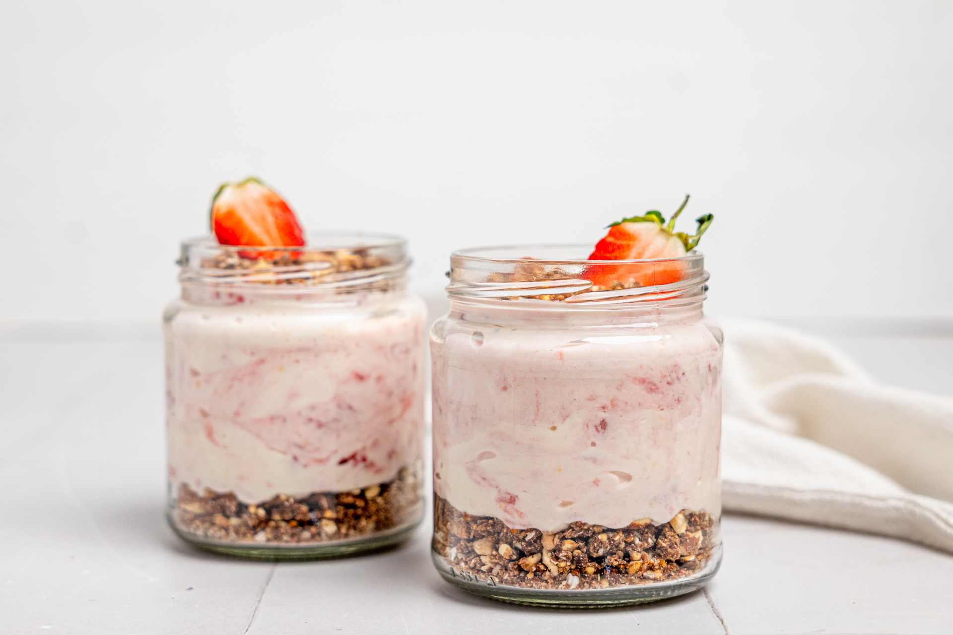 strawberry cottage cheese - cheesecake pots
